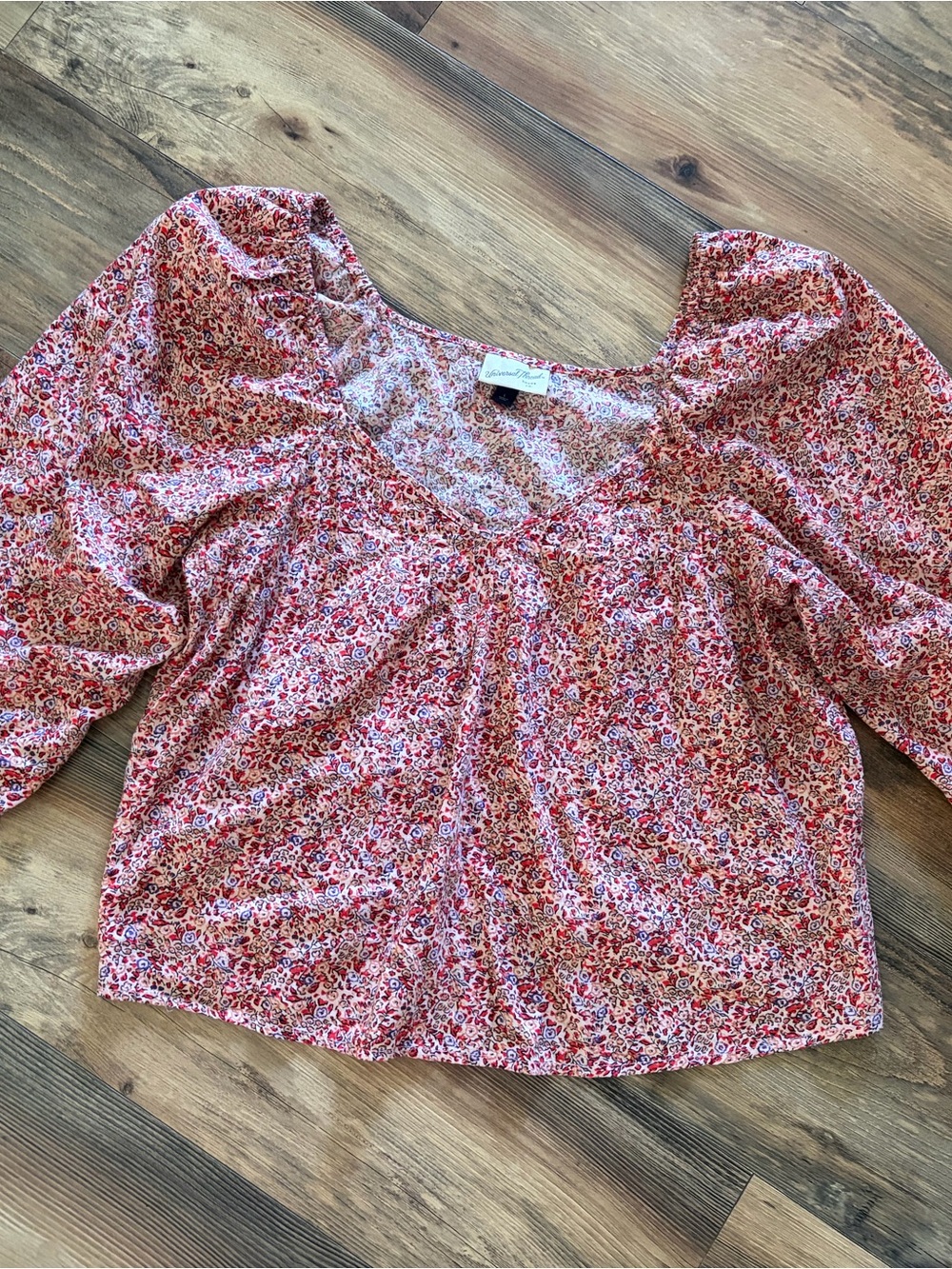 Universal Thread Red Pink Floral Square Neck Puff Sleeve Top